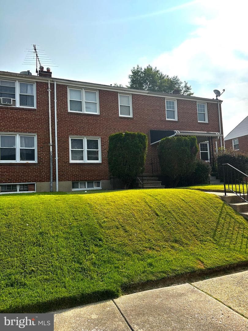 912 Evesham Avenue photo 40