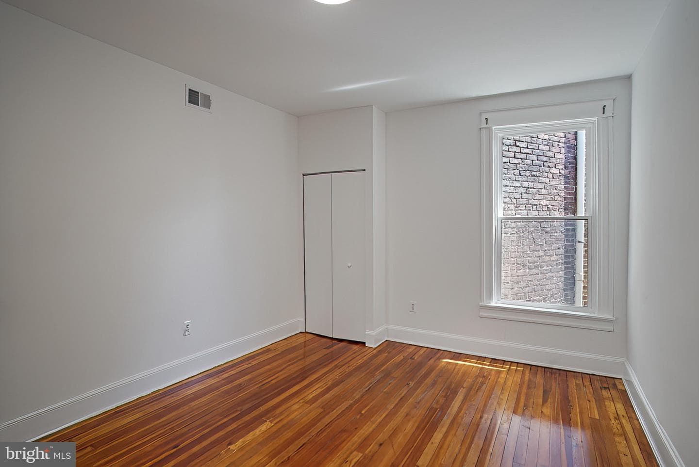 2813 Guilford Avenue photo 29
