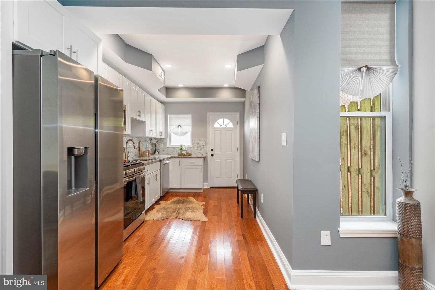 2328 Barclay Street photo 13