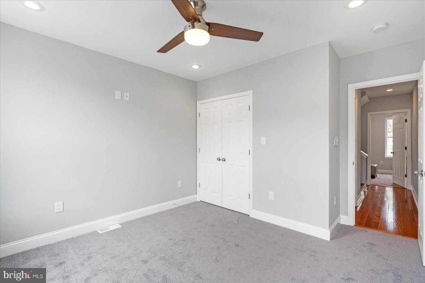 2328 Barclay Street photo 25