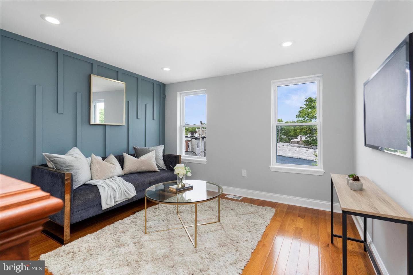 2328 Barclay Street photo 27