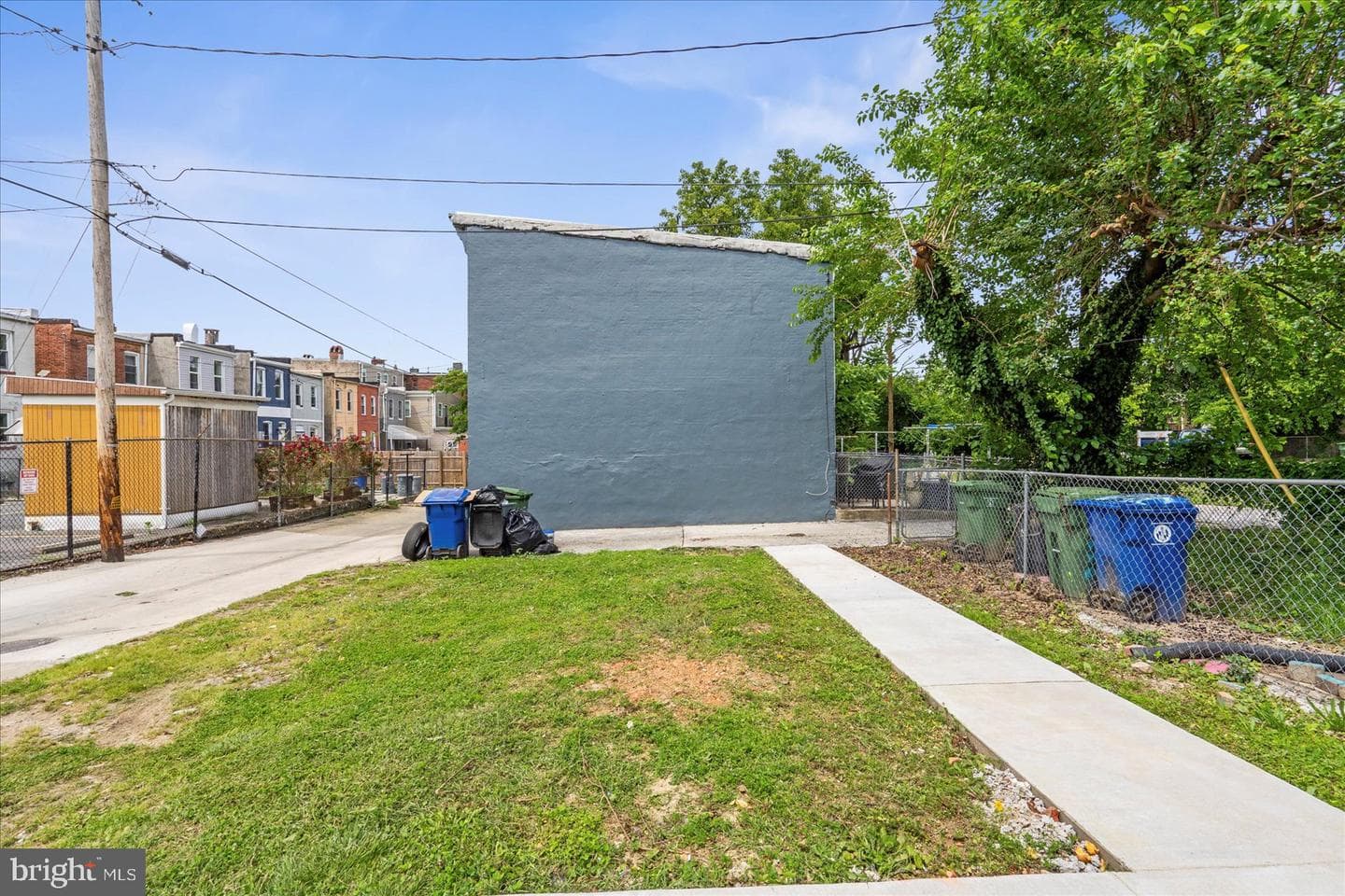 2328 Barclay Street photo 40
