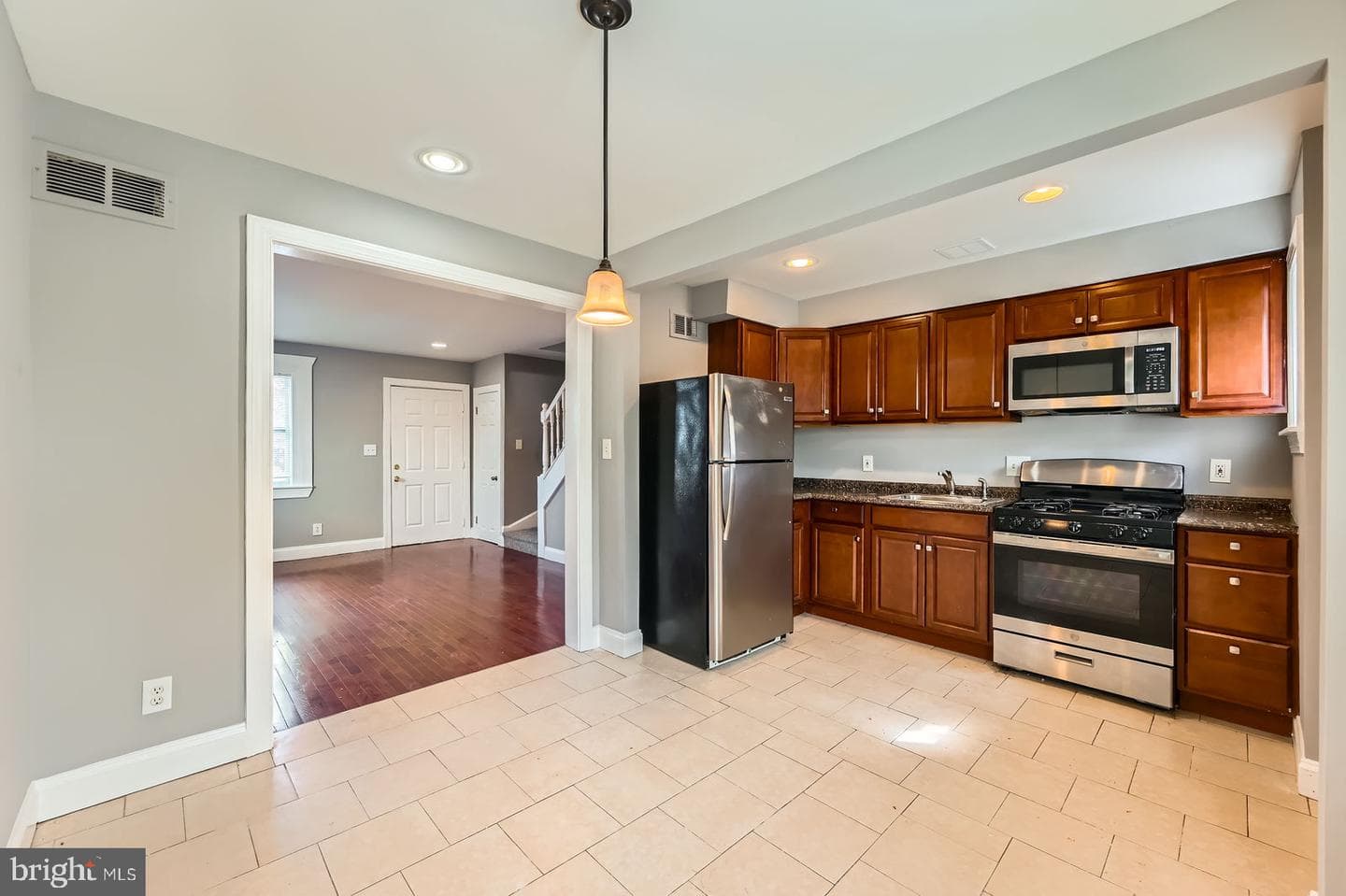 3608 Saint Victor Street photo 10