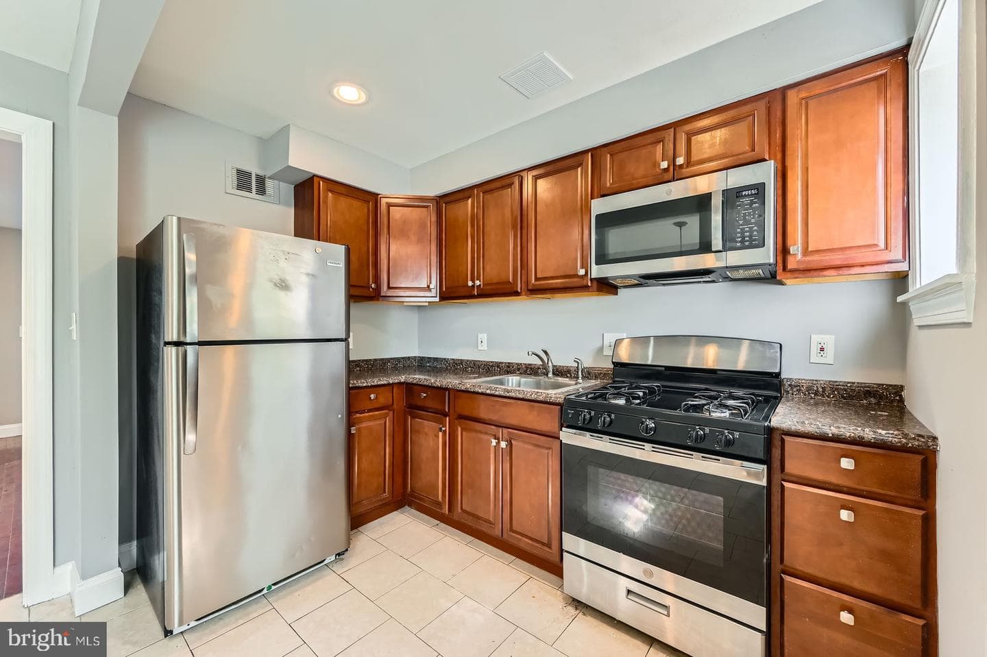 3608 Saint Victor Street photo 11