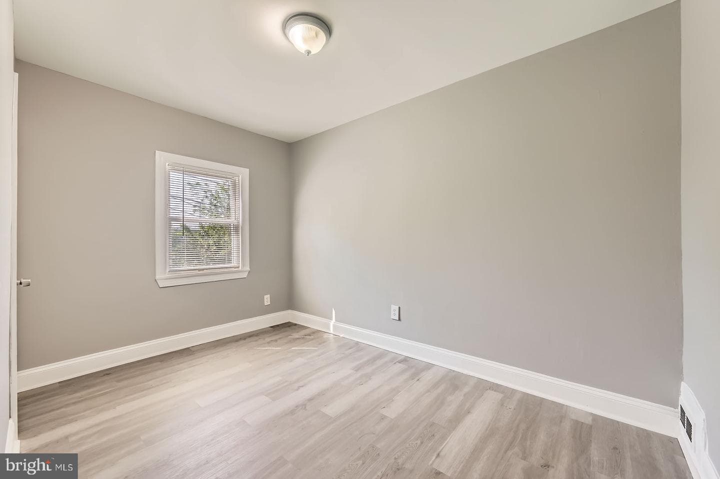 3608 Saint Victor Street photo 16