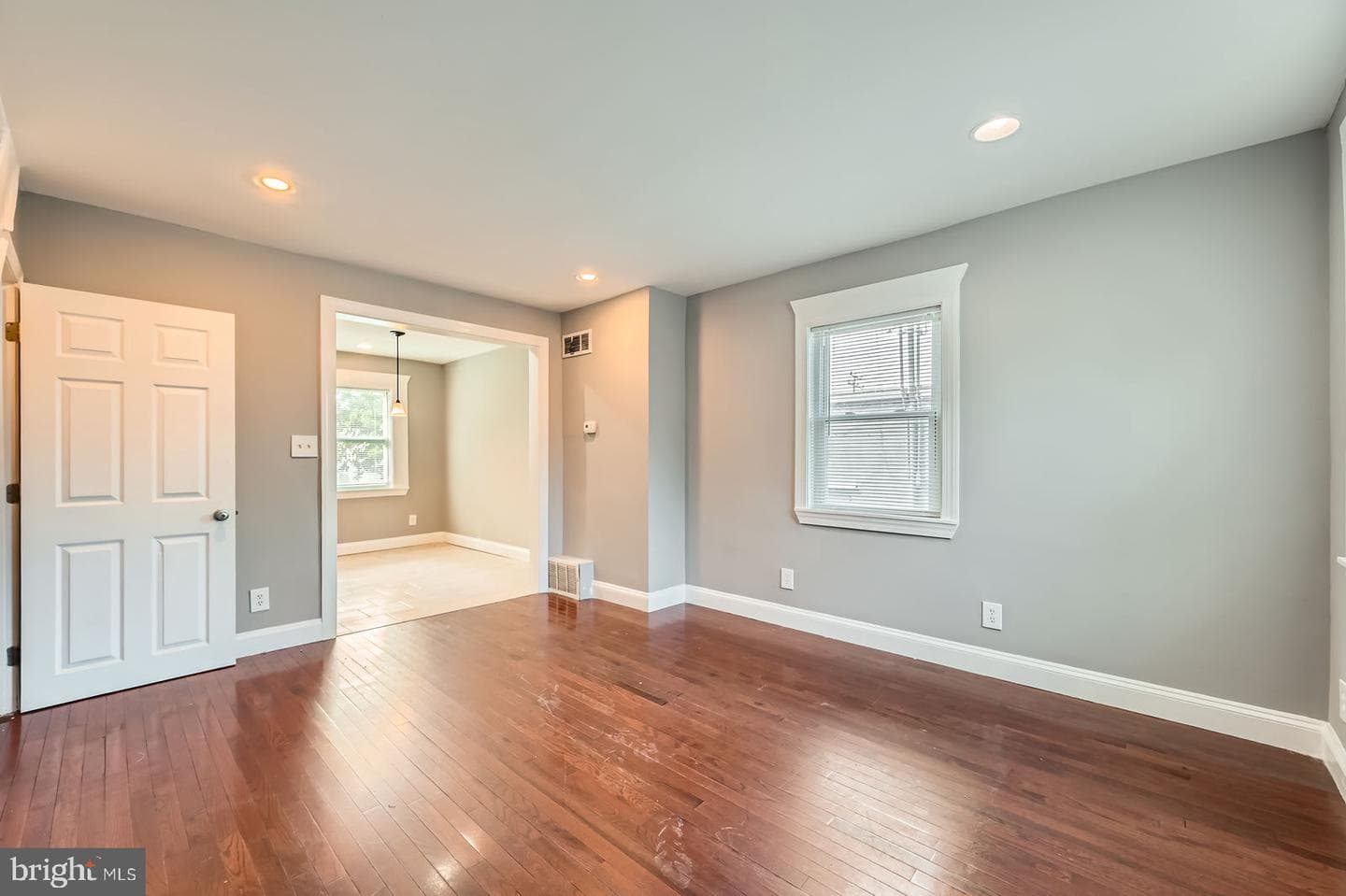 3608 Saint Victor Street photo 4