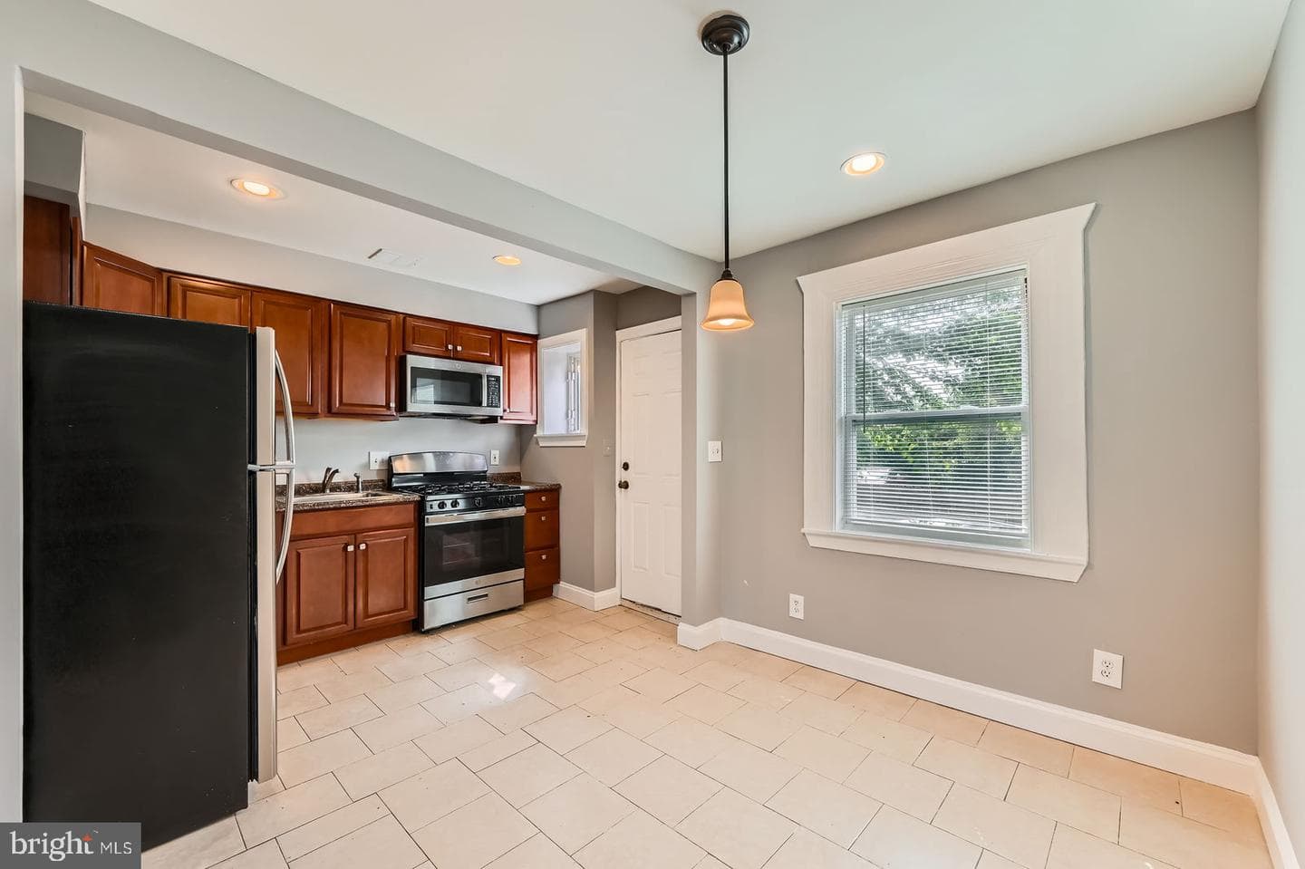 3608 Saint Victor Street photo 8