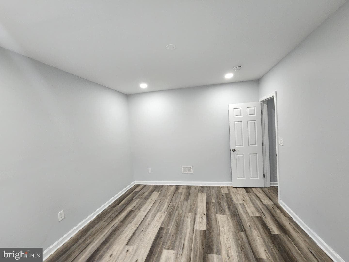 29 Talbott Street photo 13
