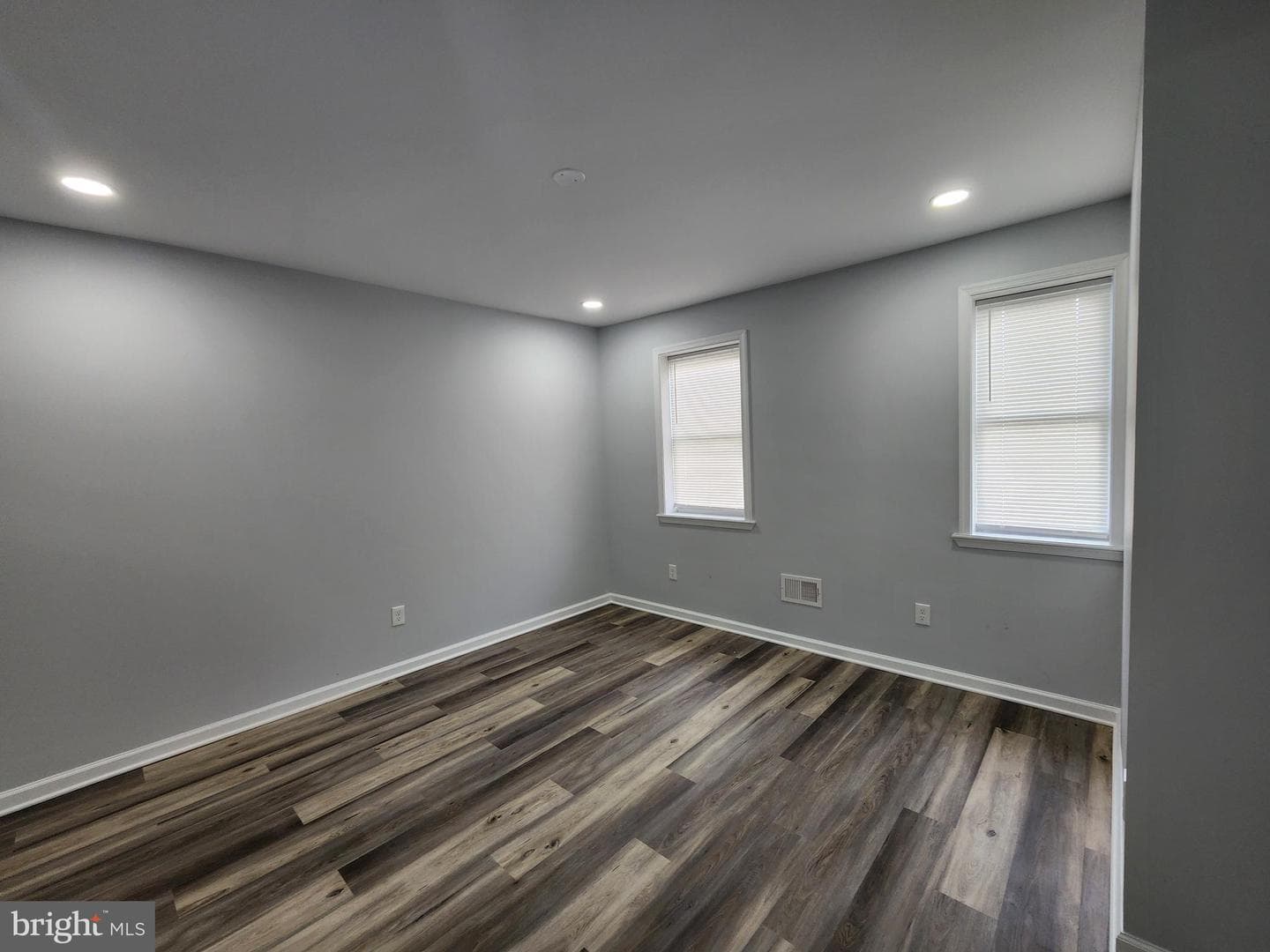 29 Talbott Street photo 16