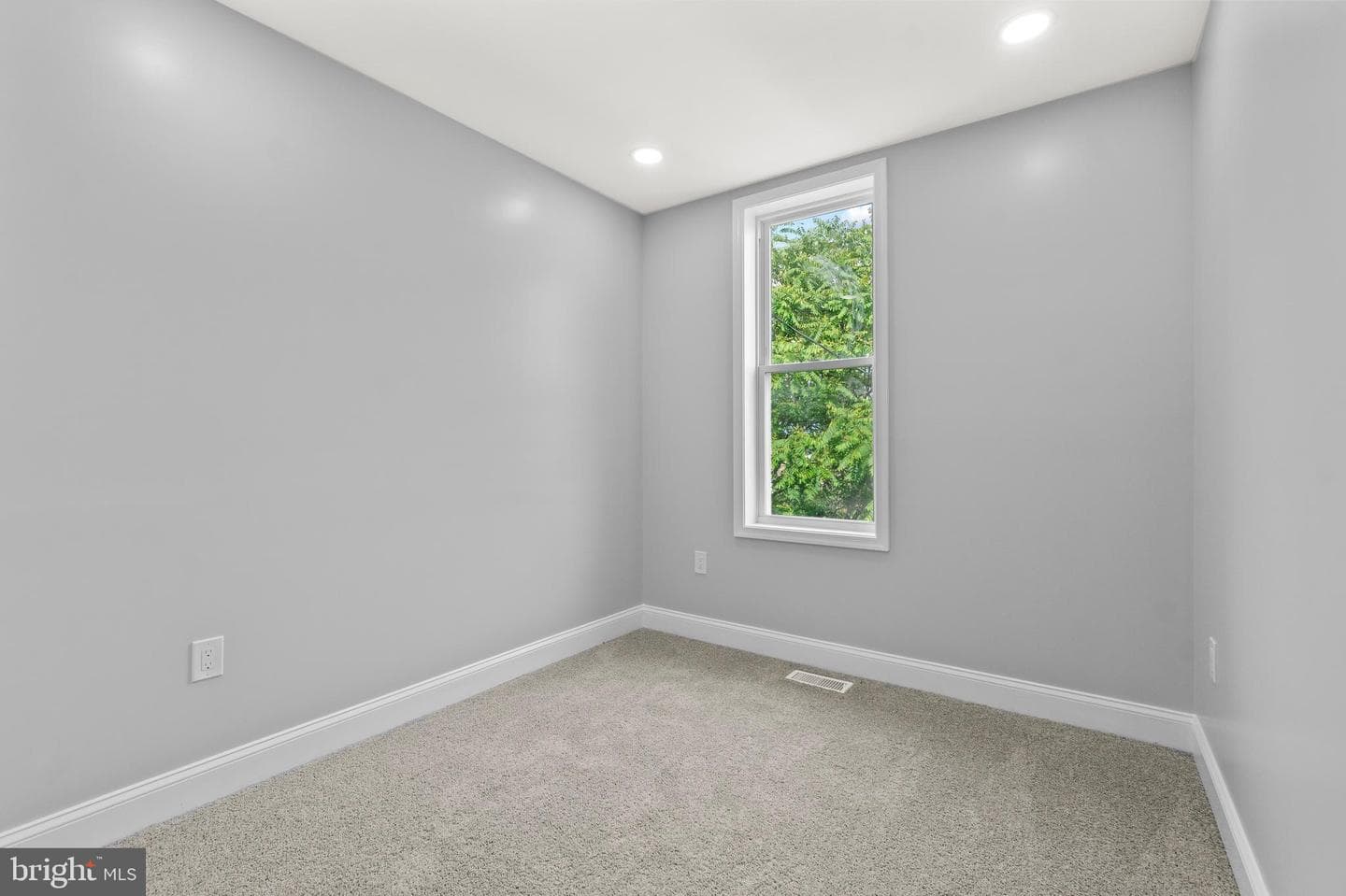 1505 N Pulaski Street photo 19