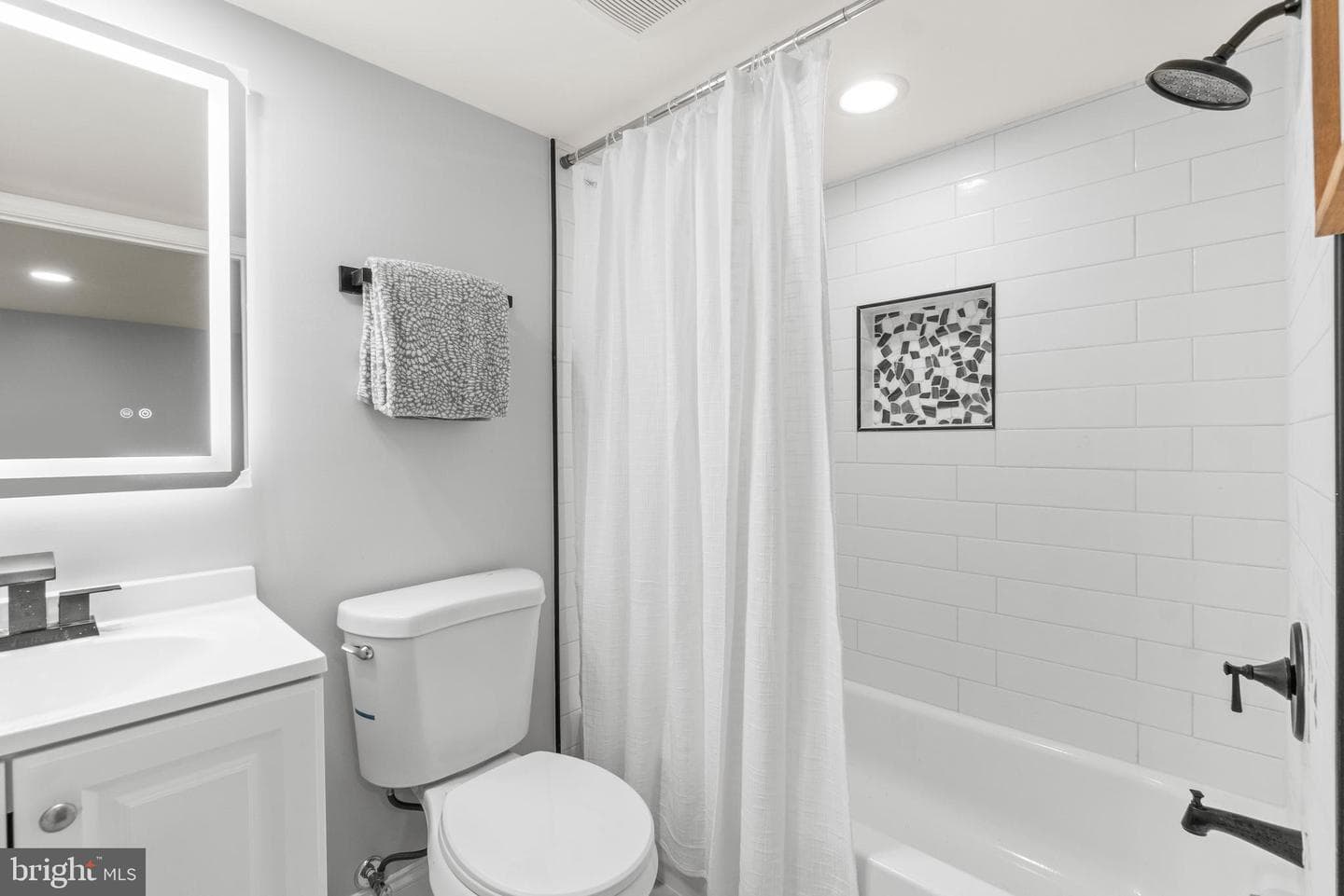 1505 N Pulaski Street photo 31