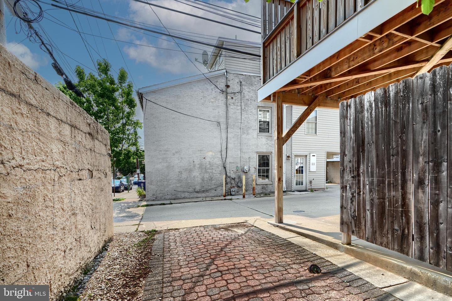 1142 Riverside Avenue photo 20