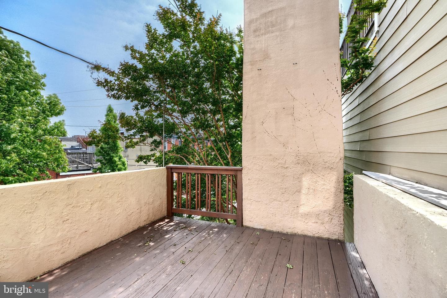 1142 Riverside Avenue photo 32