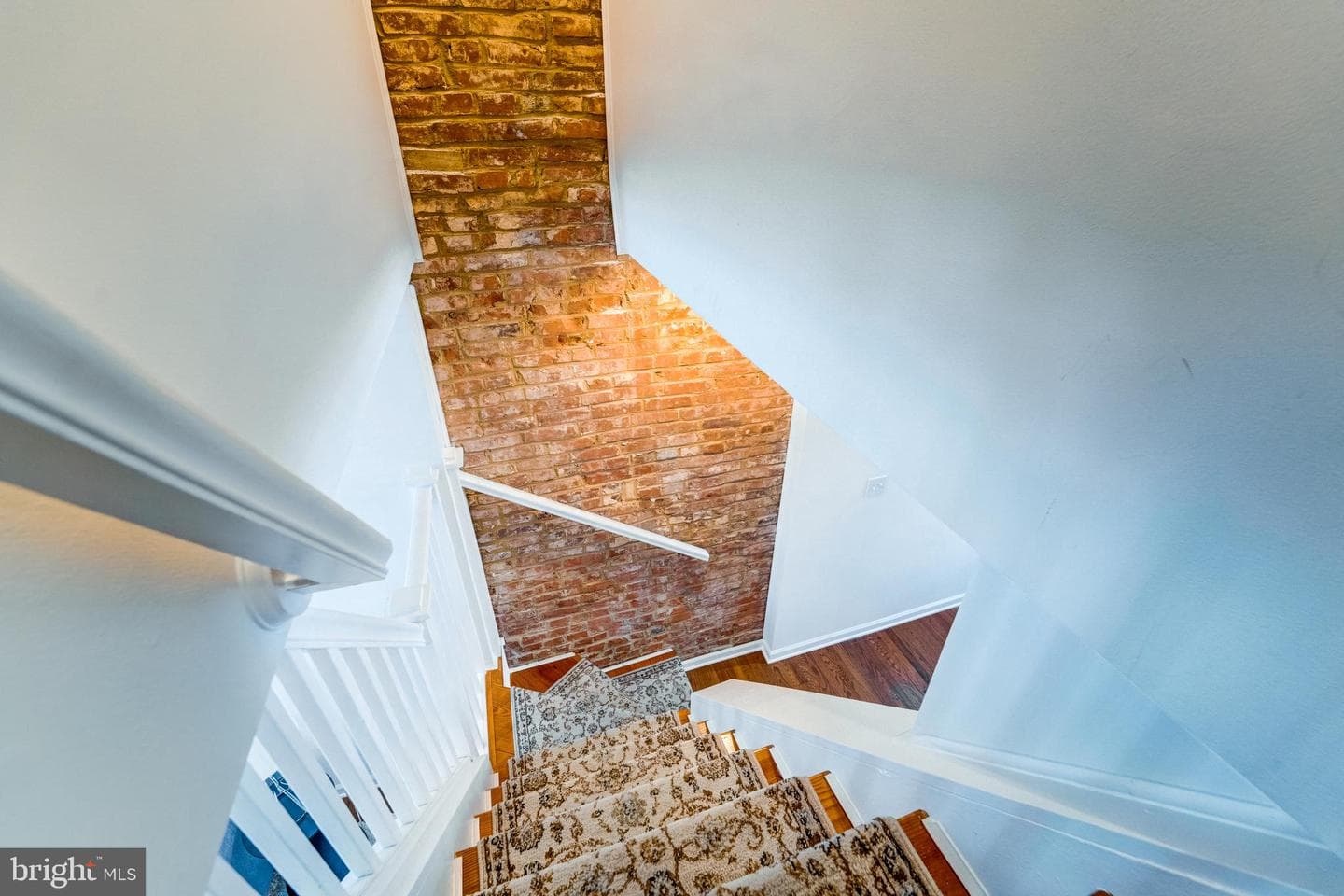 114 Burnett Street photo 11