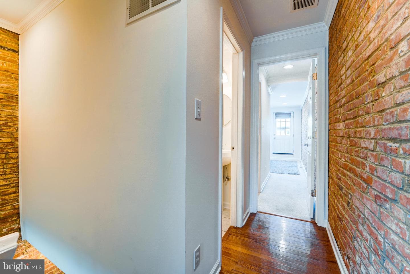 114 Burnett Street photo 12