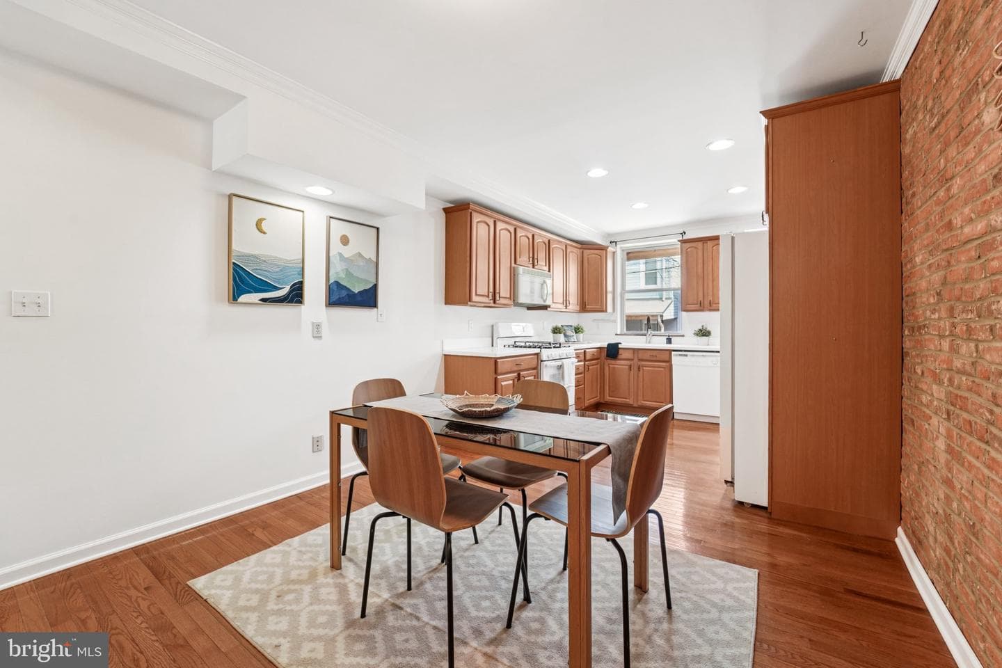 114 Burnett Street photo 6