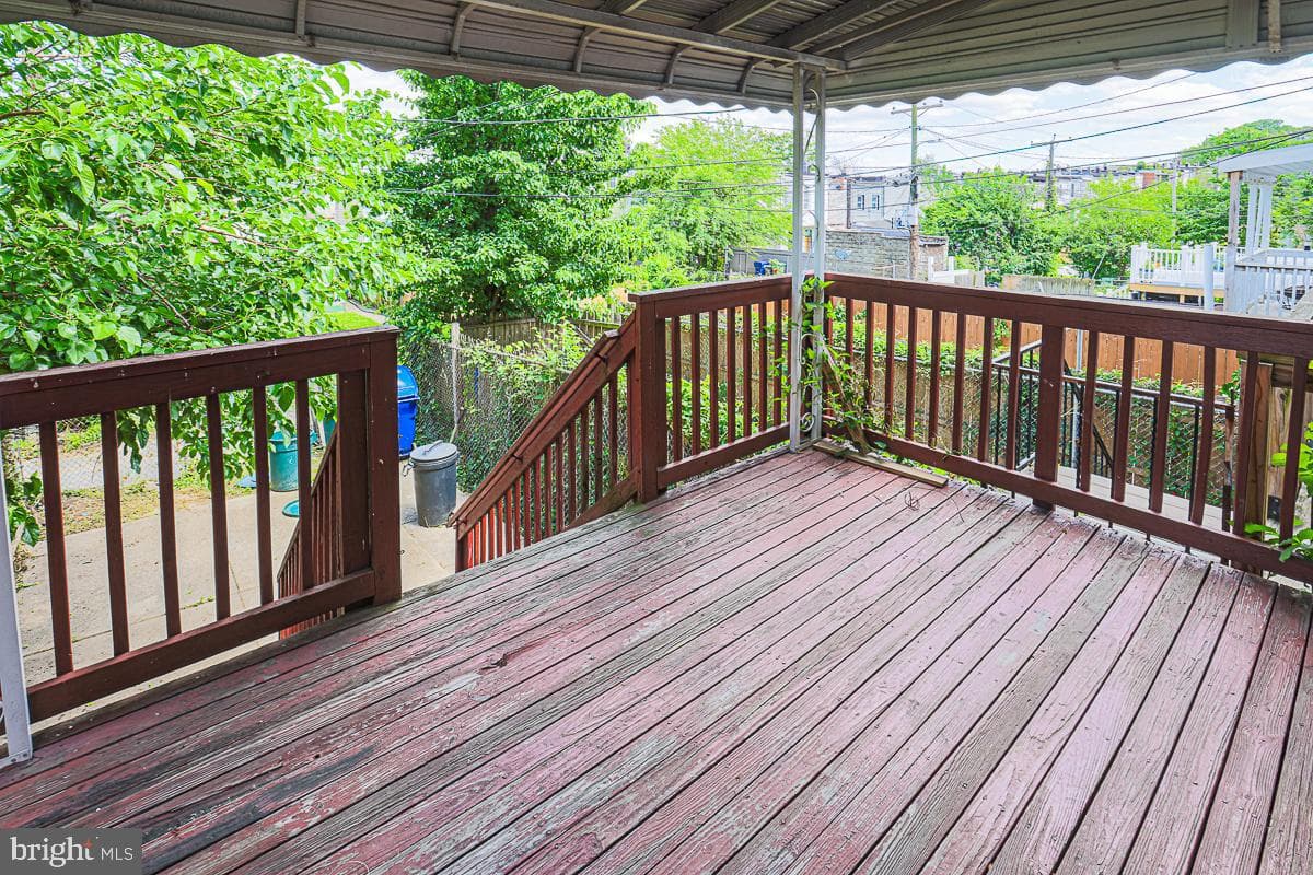 1721 Ruxton Avenue photo 34