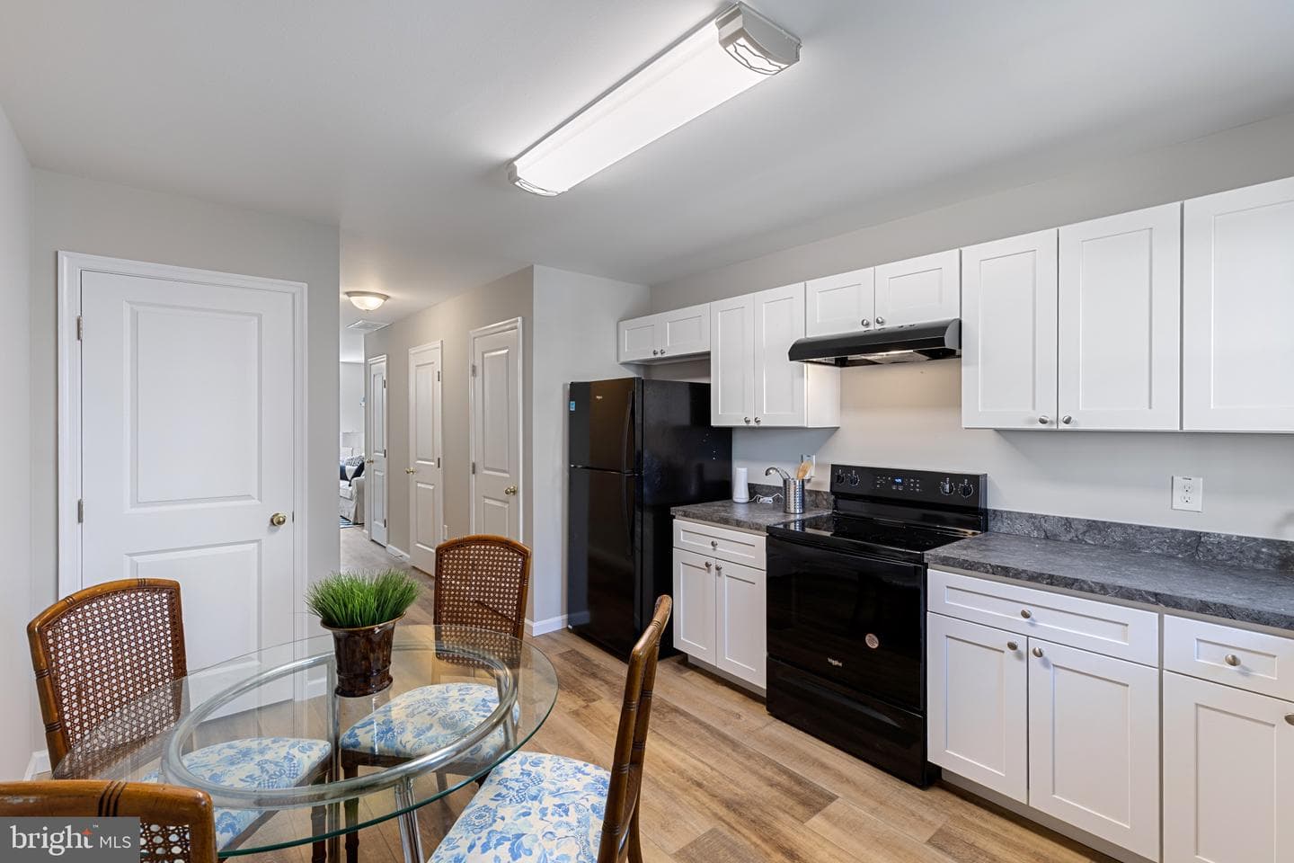 921 N Rose Street photo 6