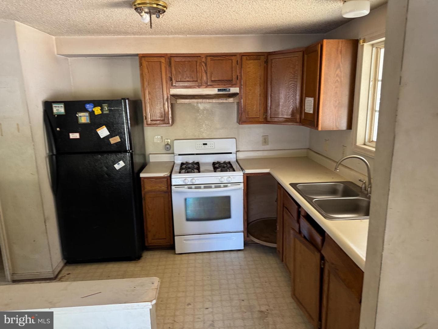 1222 N Calhoun Street photo 7
