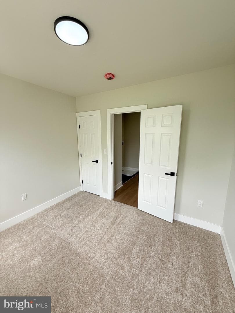 2112 Llewelyn Avenue photo 27