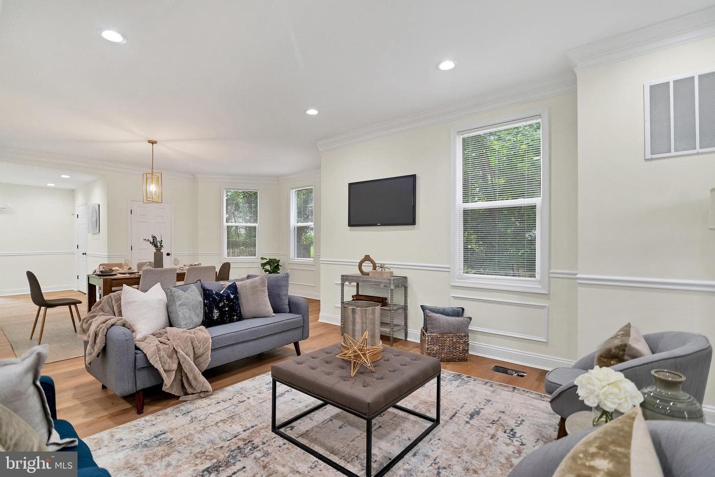 4221 White Avenue photo 3