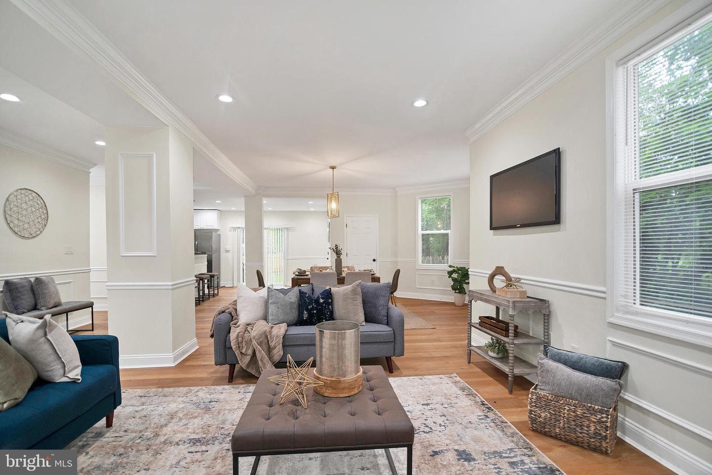 4221 White Avenue photo 4