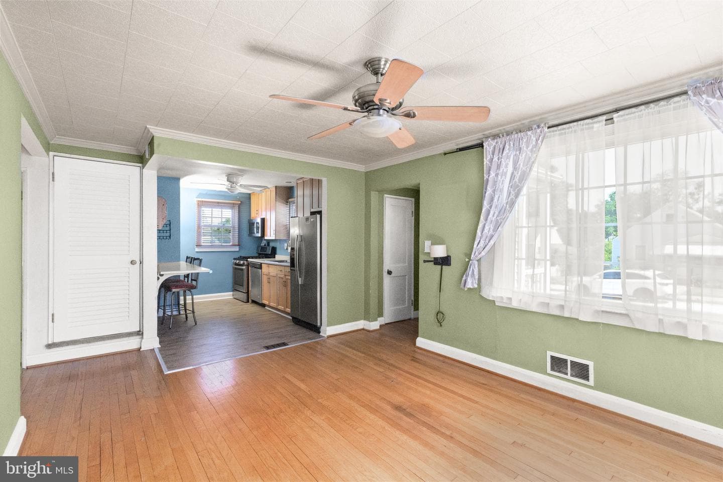 2609 Linwood Road photo 4