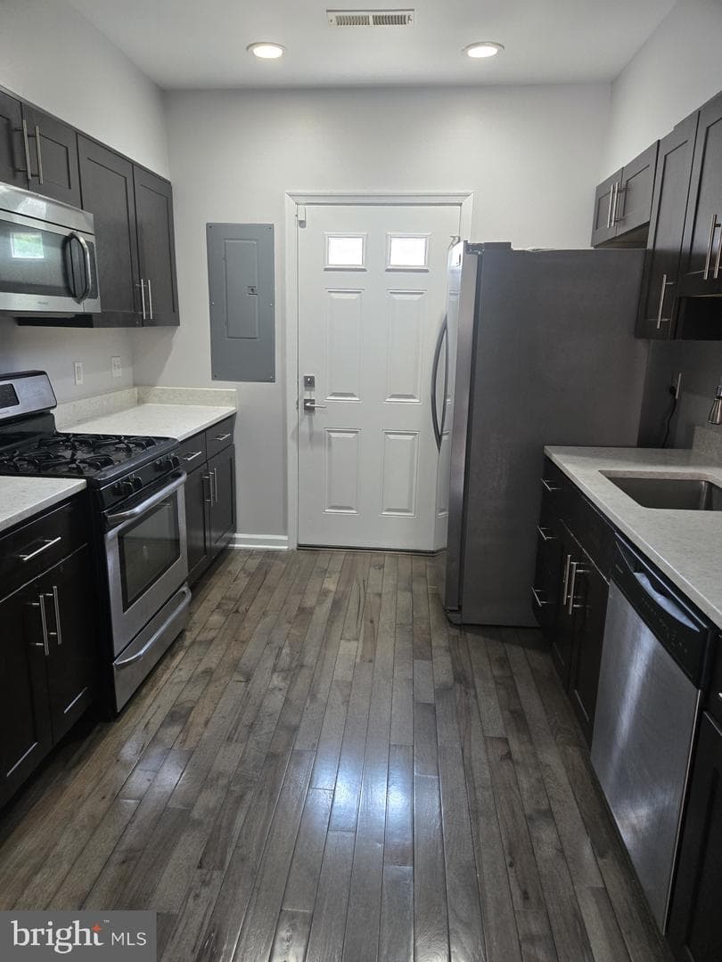 524 N Patterson Park Avenue N photo 39