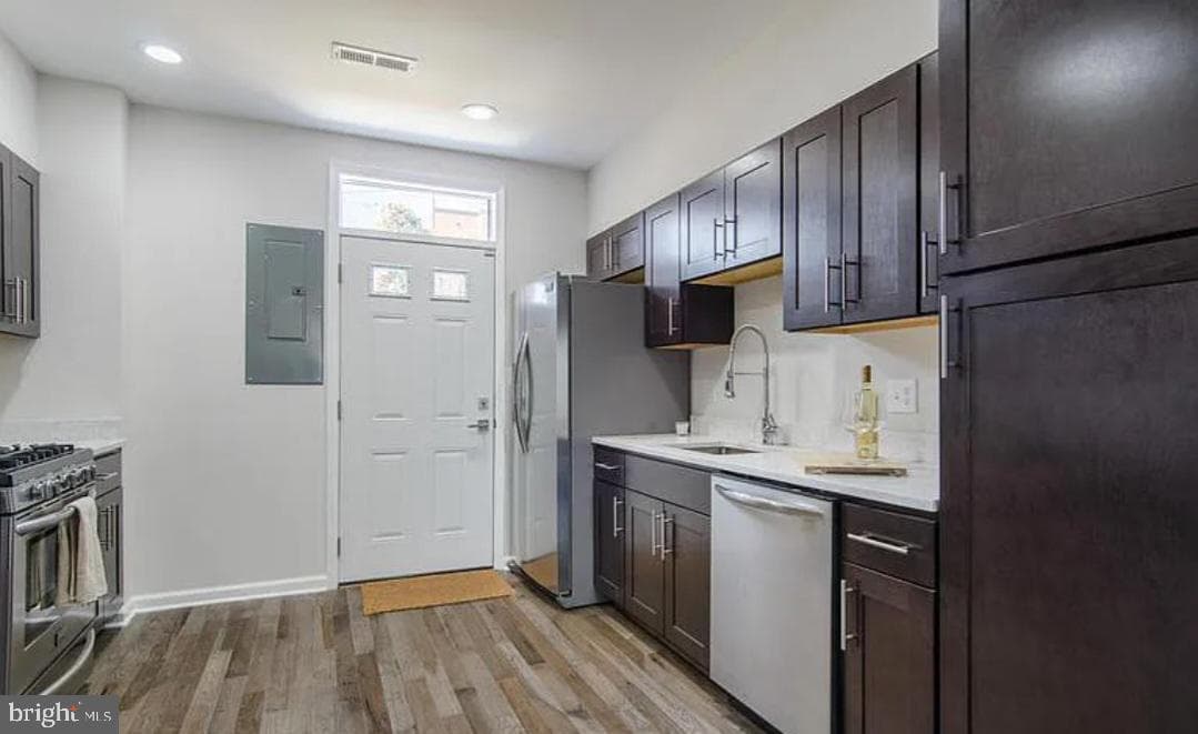 524 N Patterson Park Avenue N photo 4