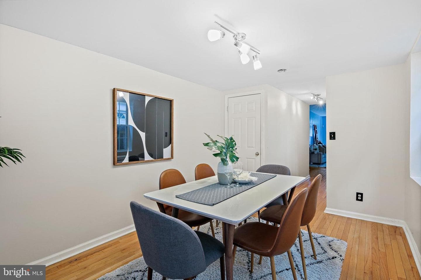 31 S Ann Street photo 11