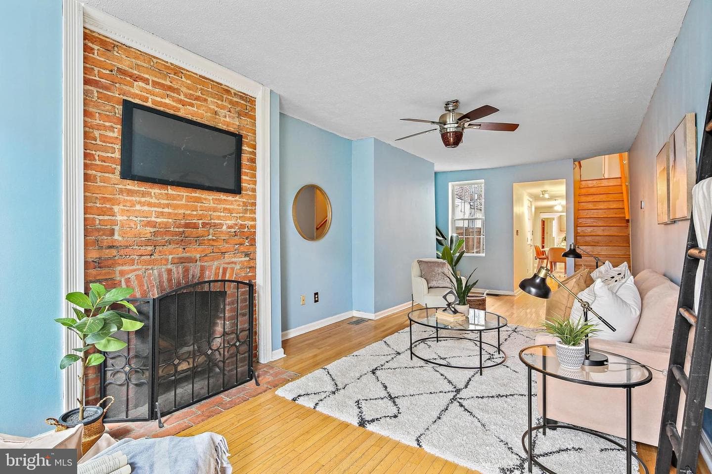 31 S Ann Street photo 3