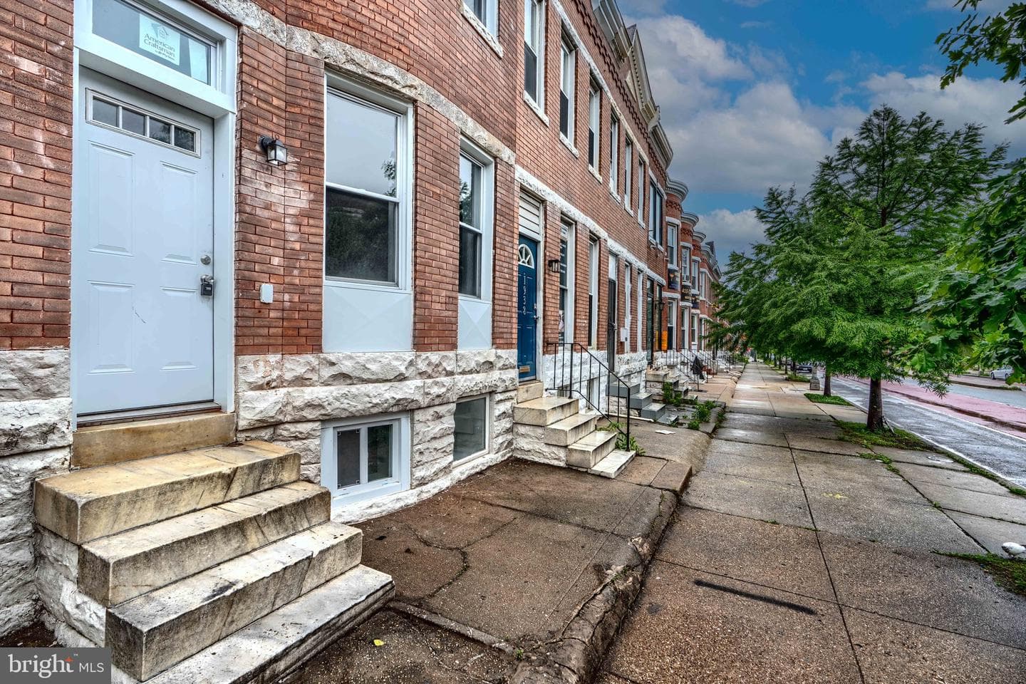 1940 W North Avenue photo 2
