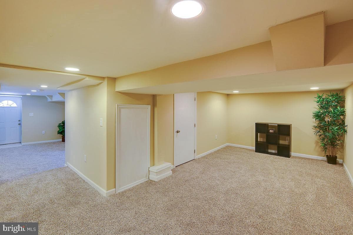 2807 Ailsa Avenue photo 40