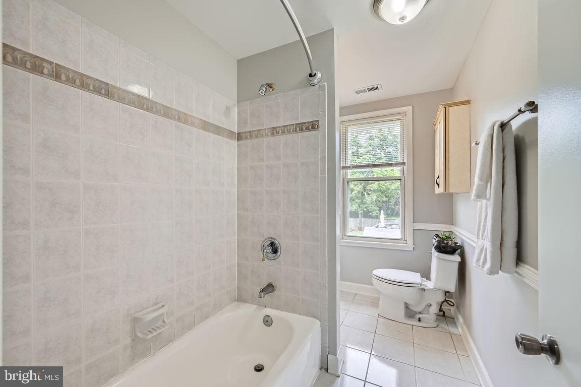 6010 Henderson Avenue photo 20