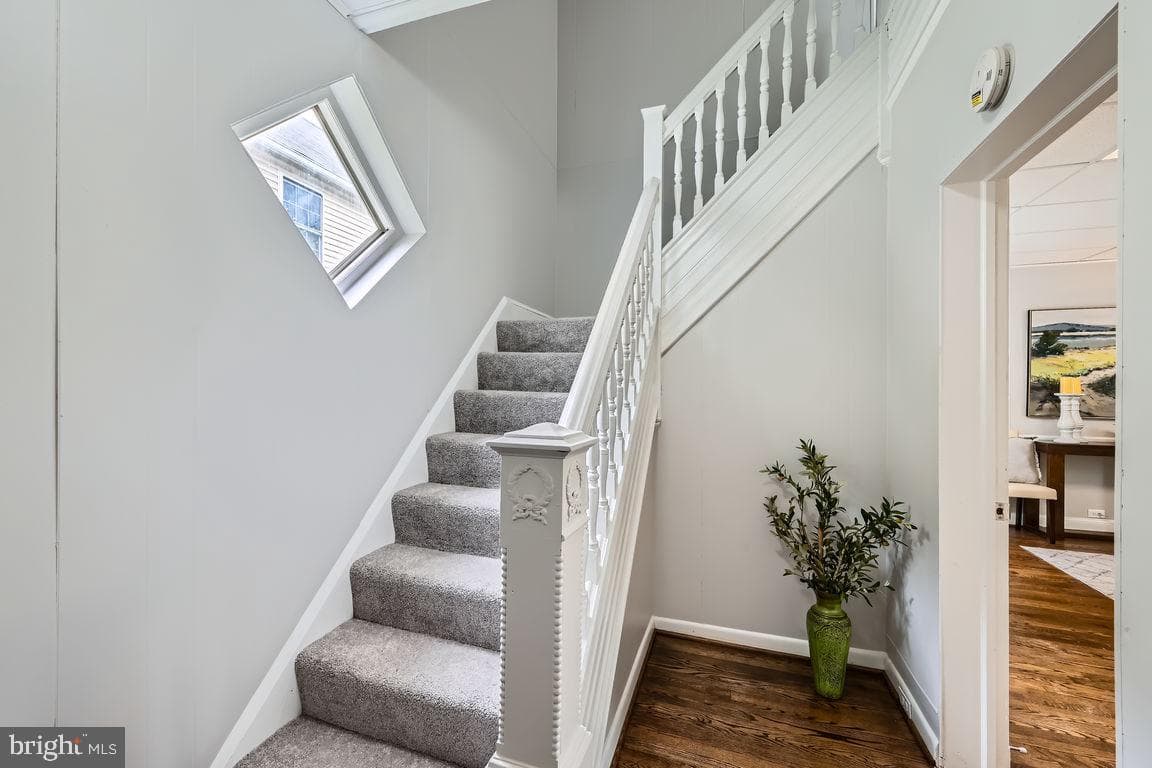 6010 Henderson Avenue photo 4