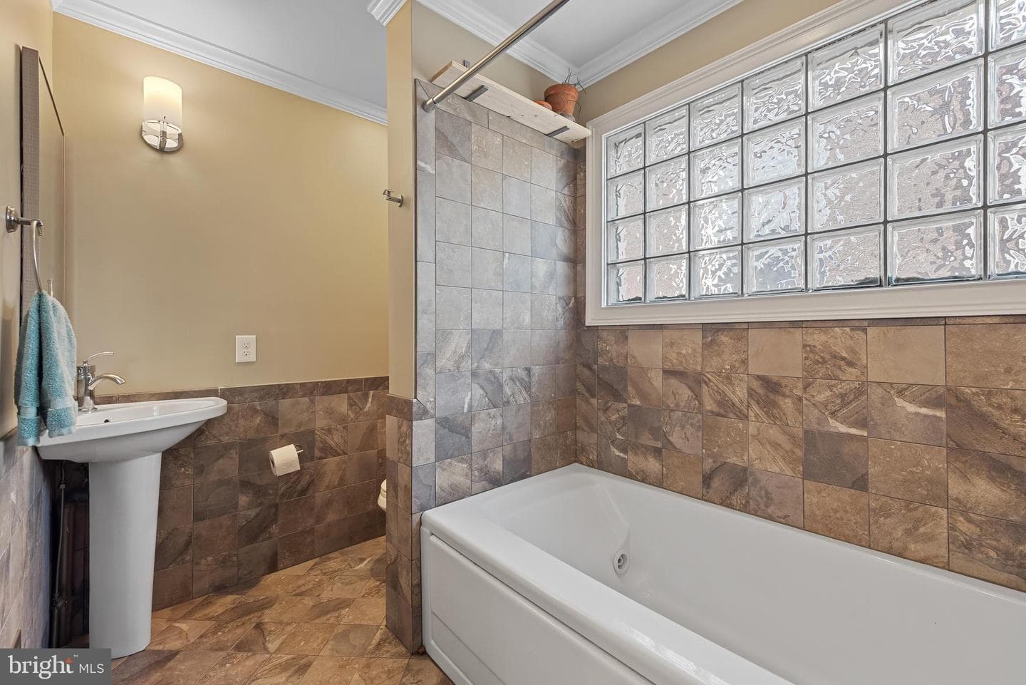 3006 Dillon Street photo 23