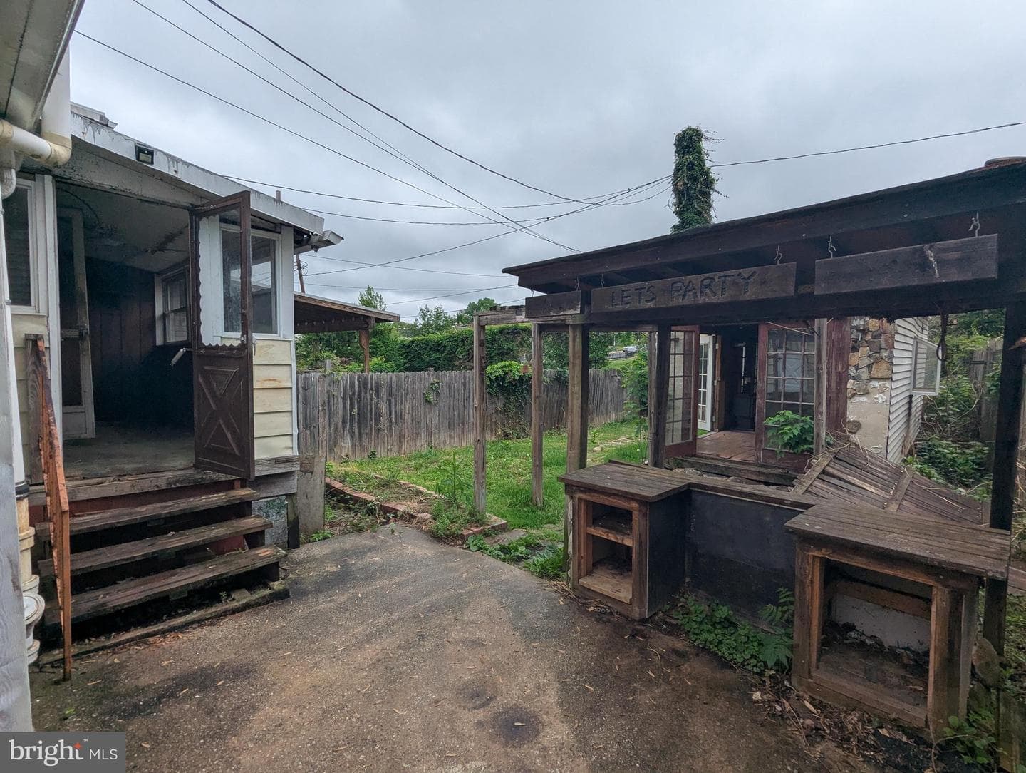 3609 Buena Vista Avenue photo 2