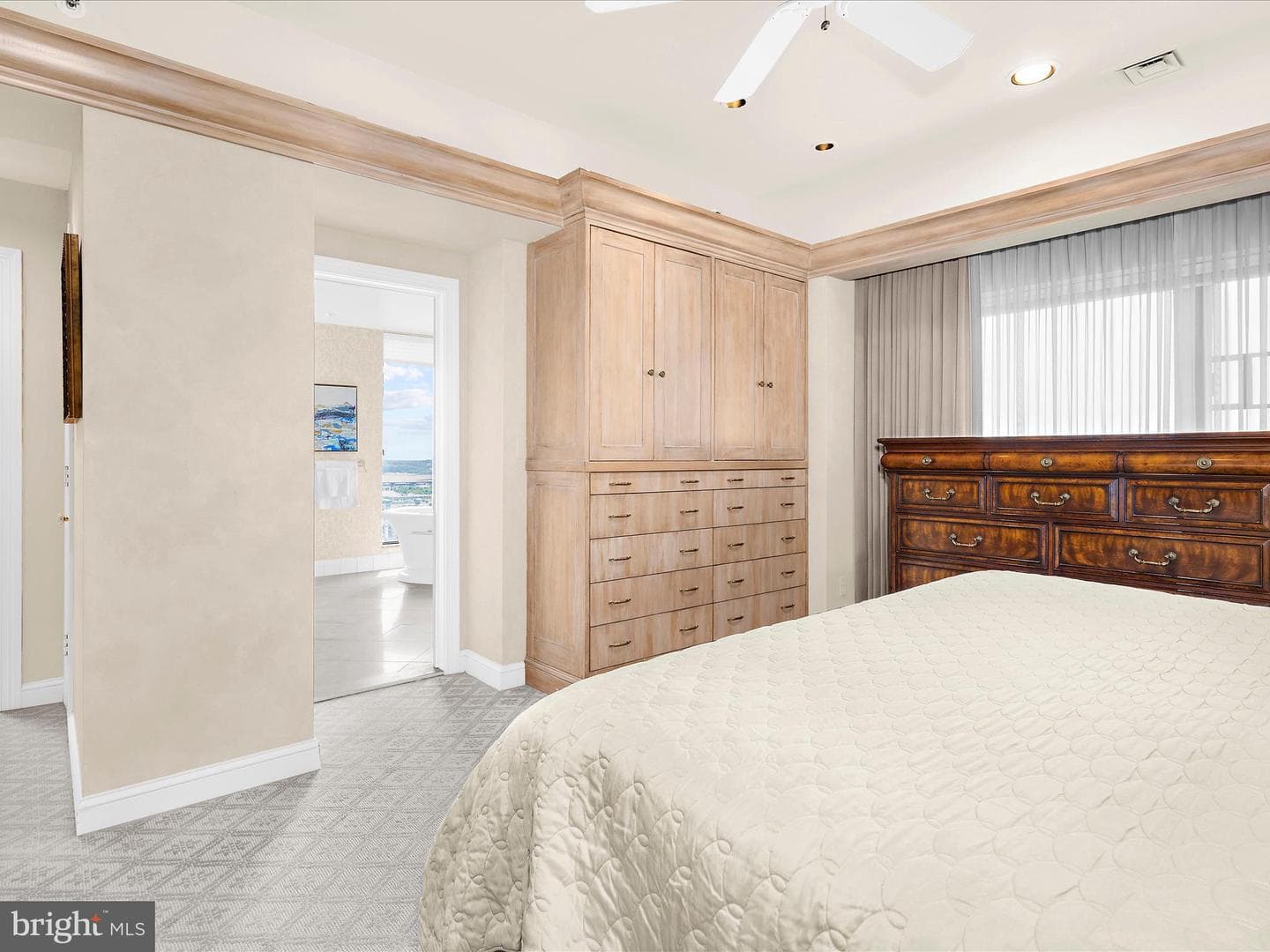 10 E Lee Street #2405 photo 20