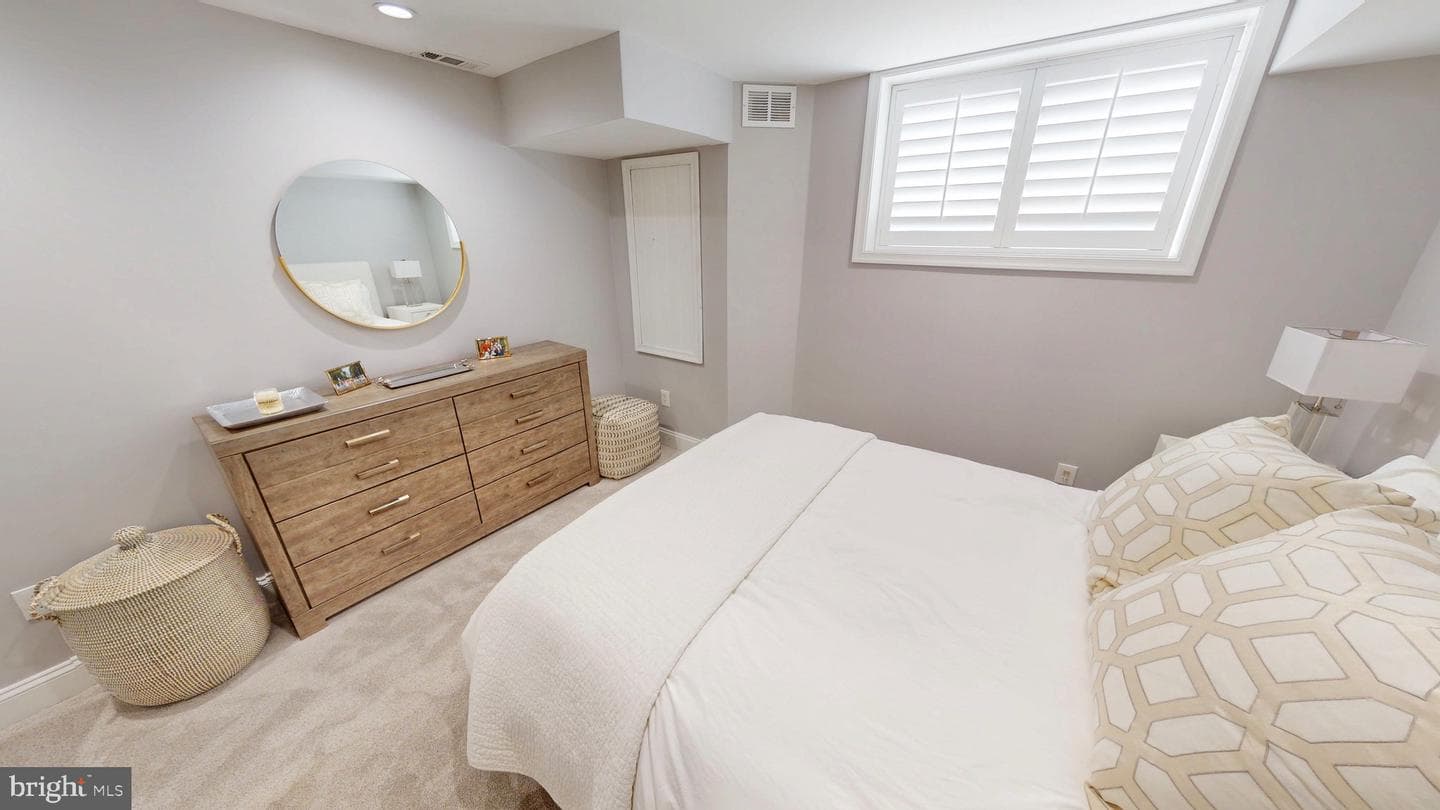 2714 Fait Avenue photo 37