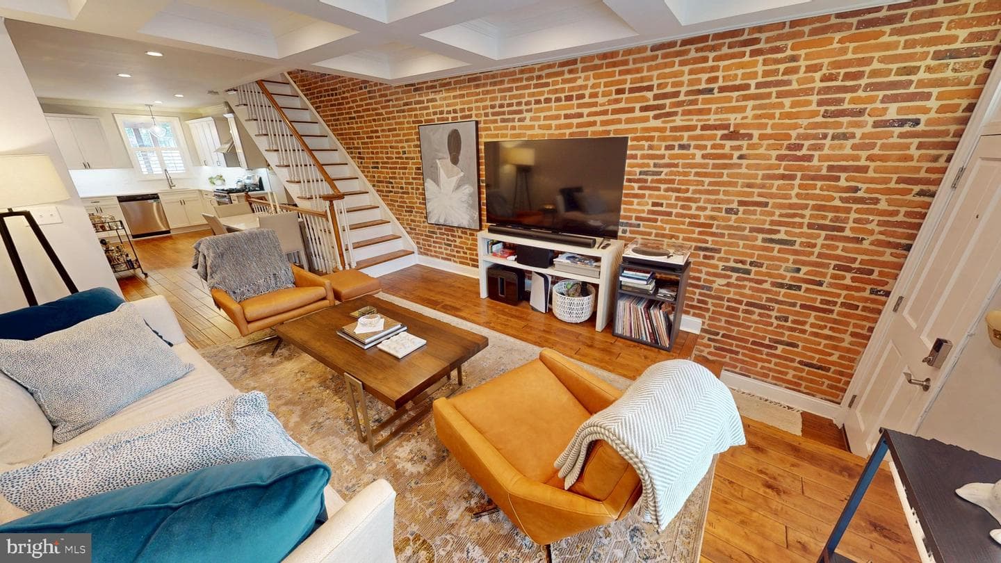 2714 Fait Avenue photo 9