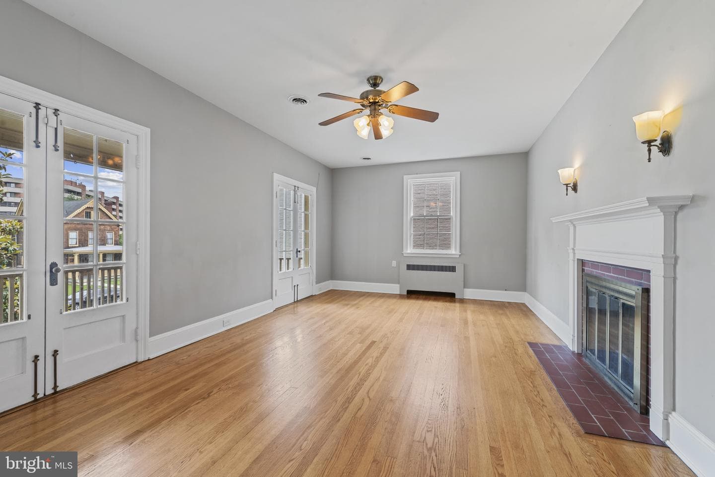 4036 Roland Avenue photo 17