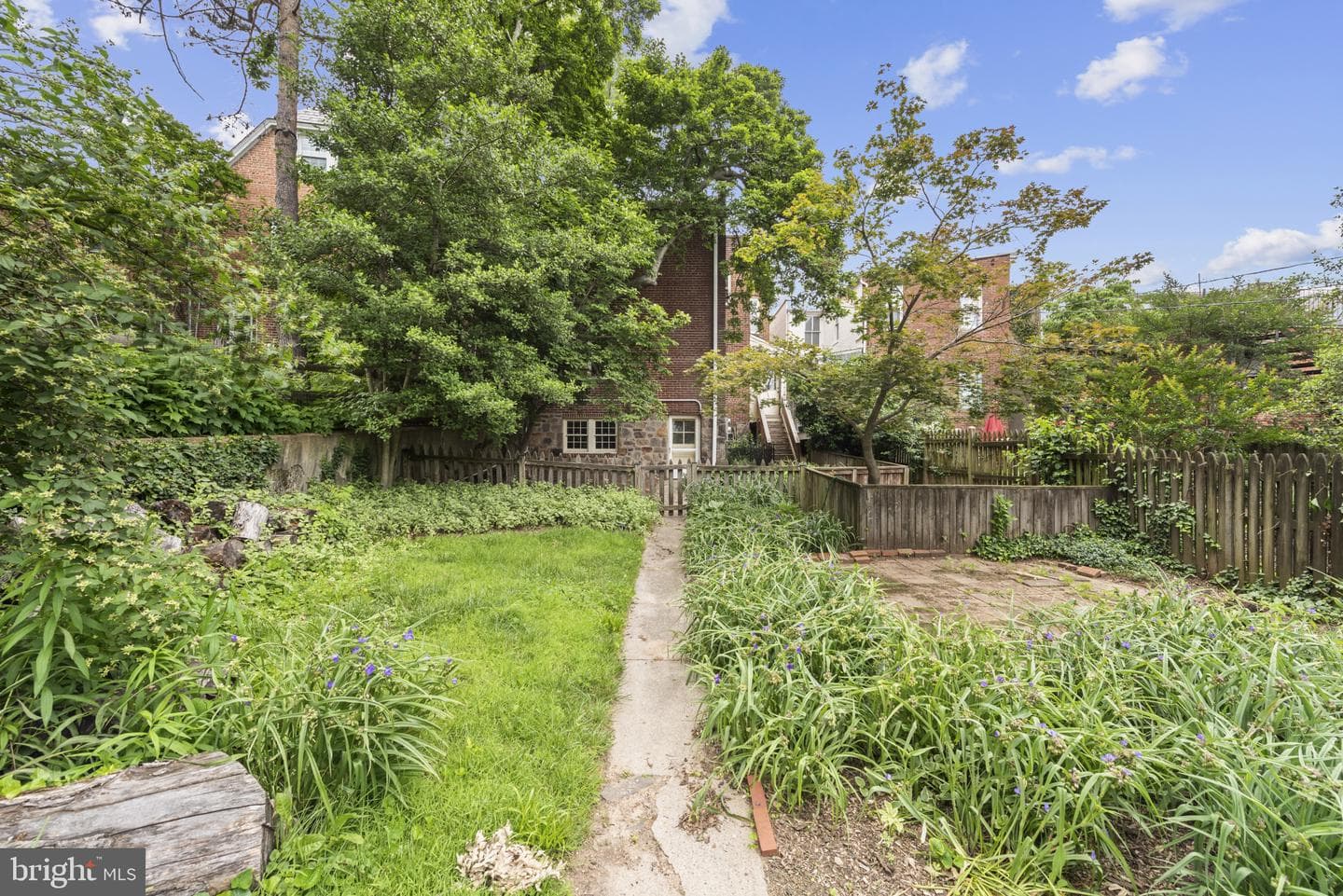 4036 Roland Avenue photo 37