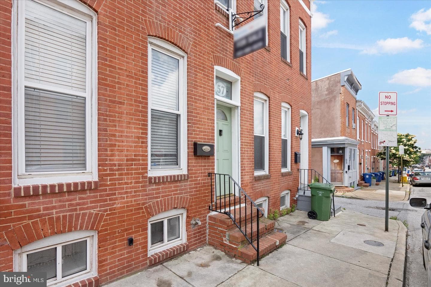 57 E Heath Street photo 2