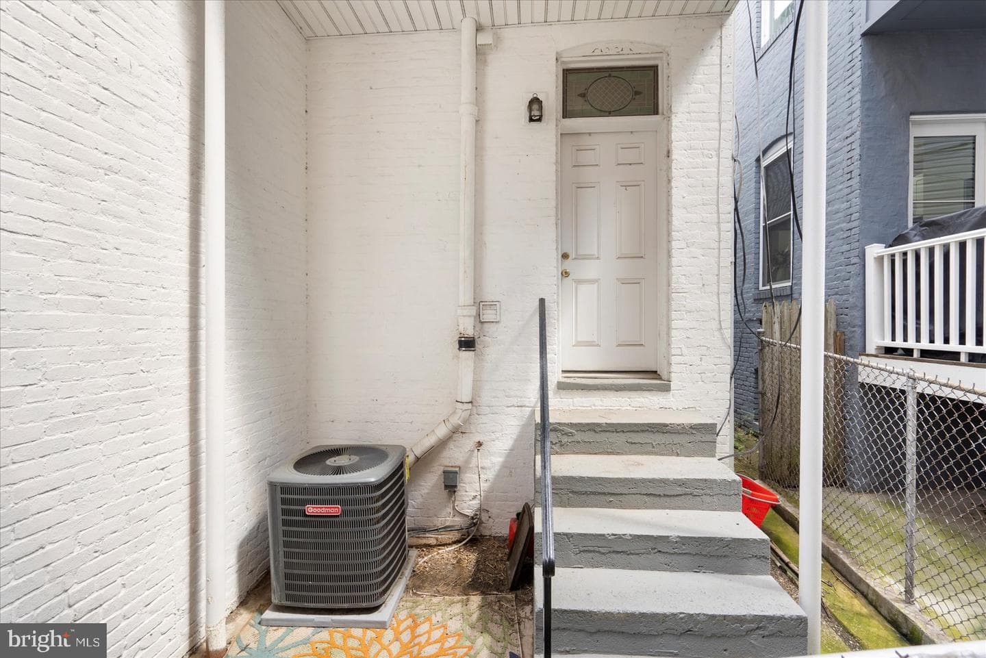 57 E Heath Street photo 41