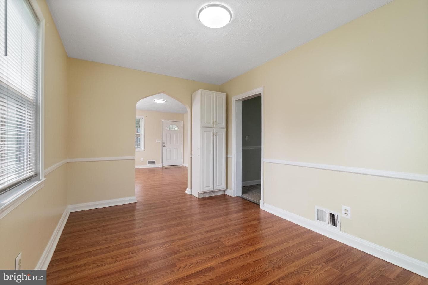 2106 Cloville Avenue photo 5