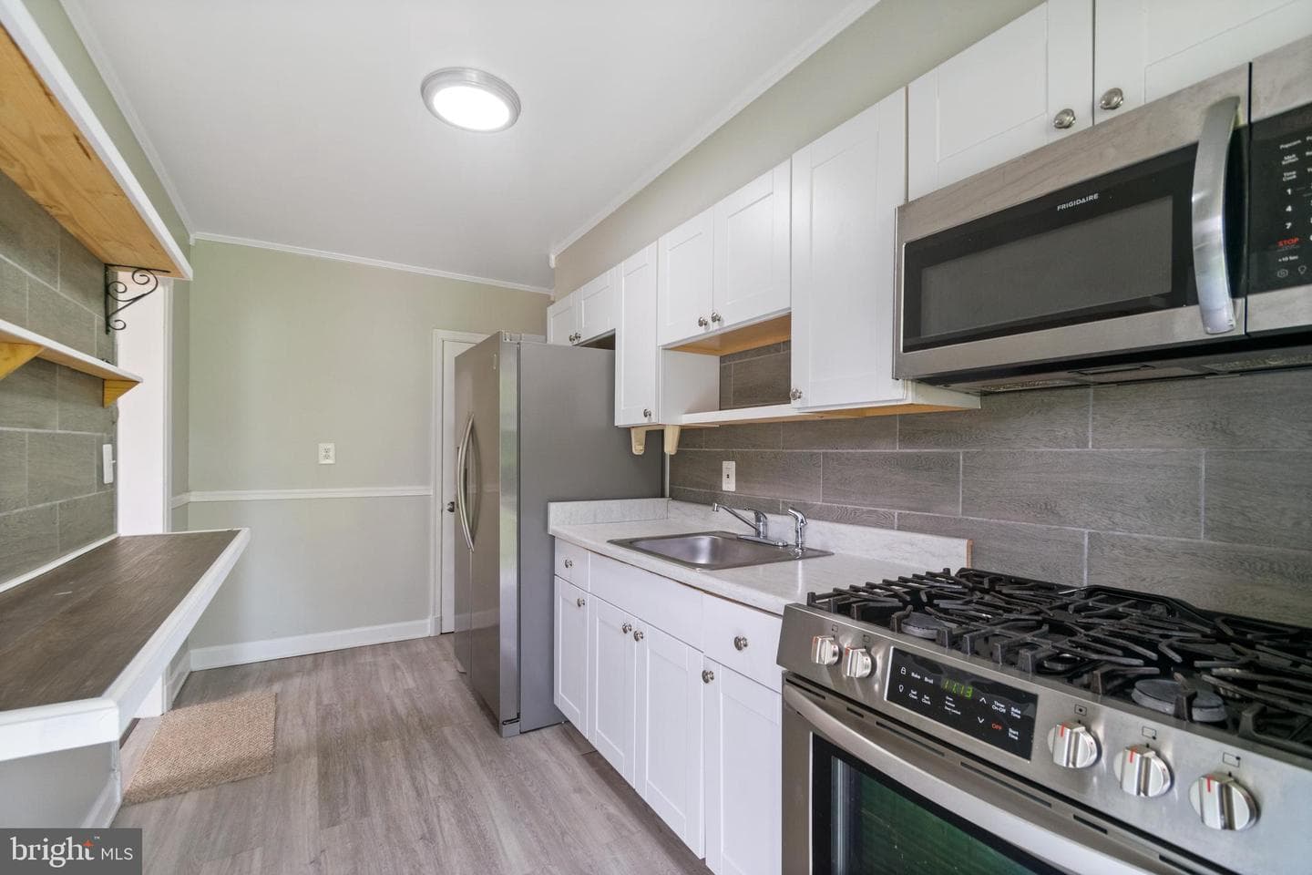 2106 Cloville Avenue photo 8