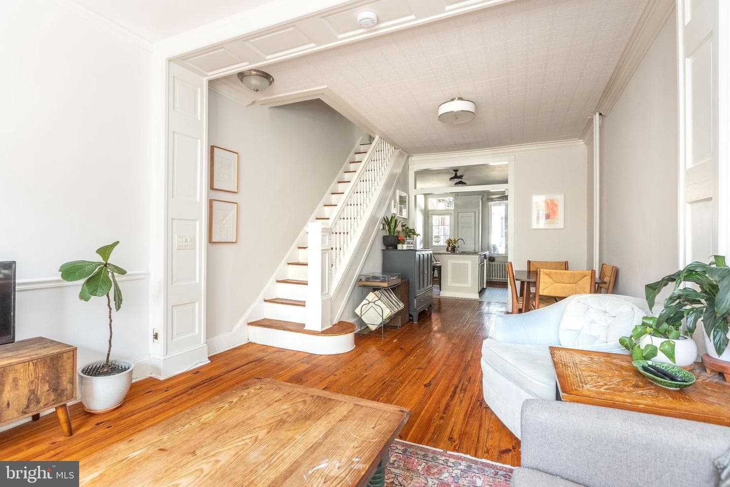 331 S Robinson Street photo 15