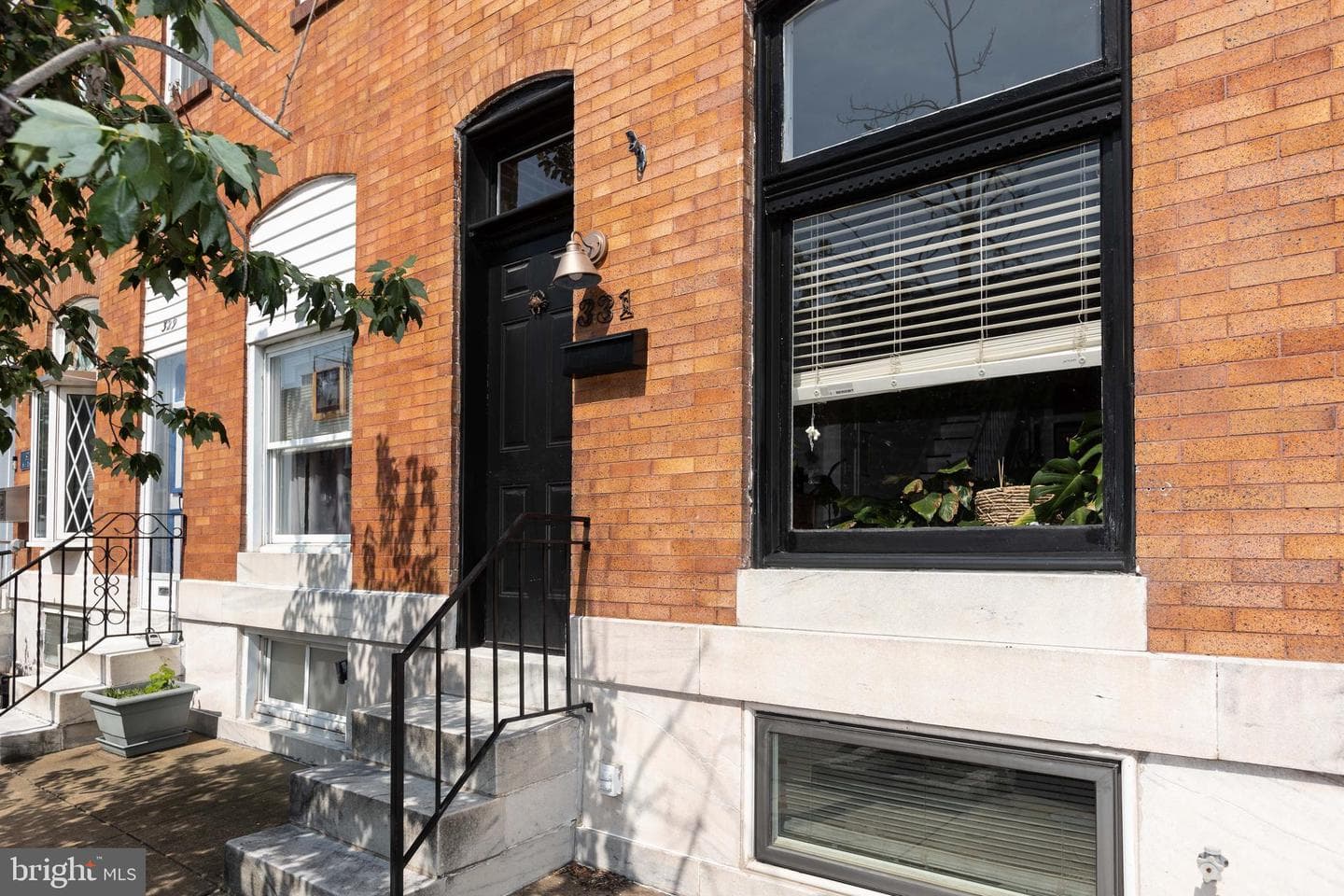 331 S Robinson Street photo 3