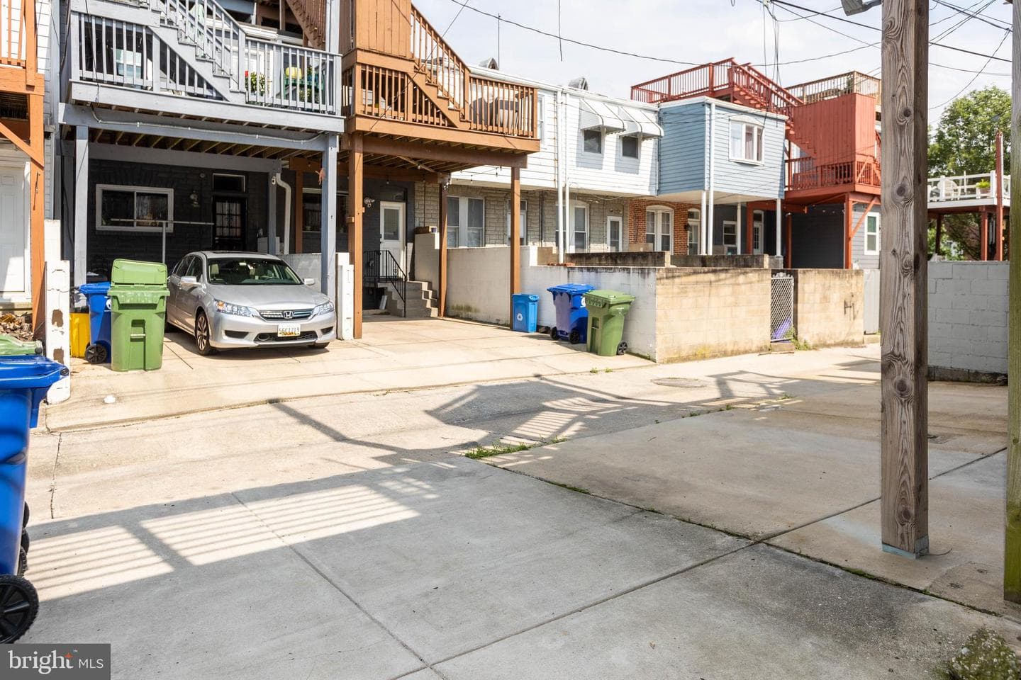 331 S Robinson Street photo 31