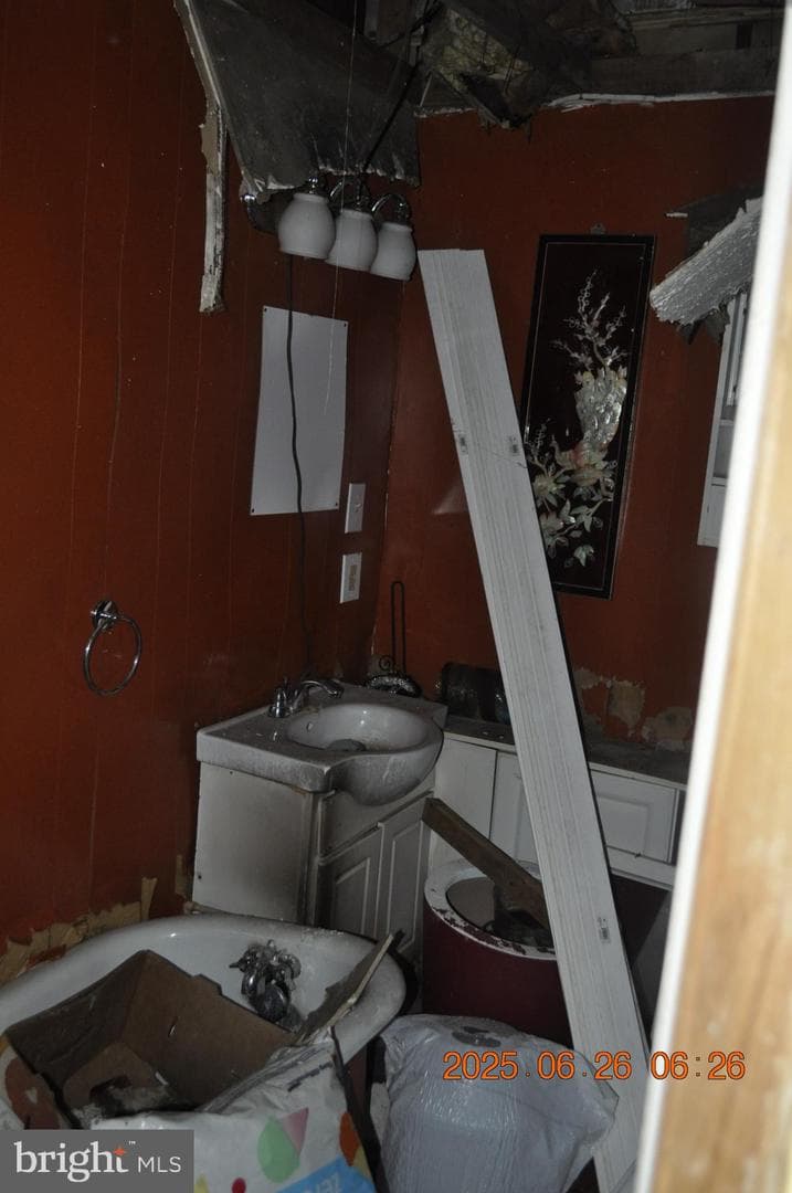 1521 N Collington Avenue photo 3